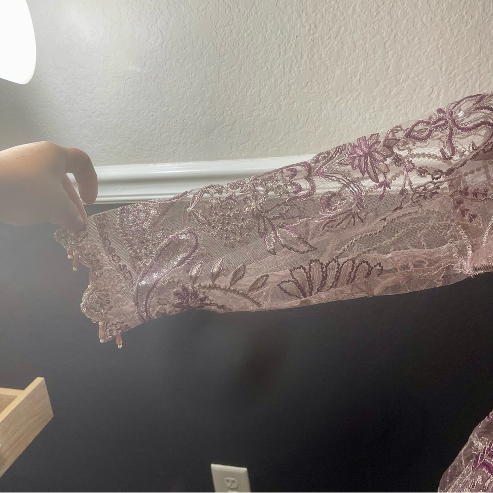 Pakistani Festive Party Wedding wear Purple/ Lilac Size Large 2 piece - Picture 5 of 15